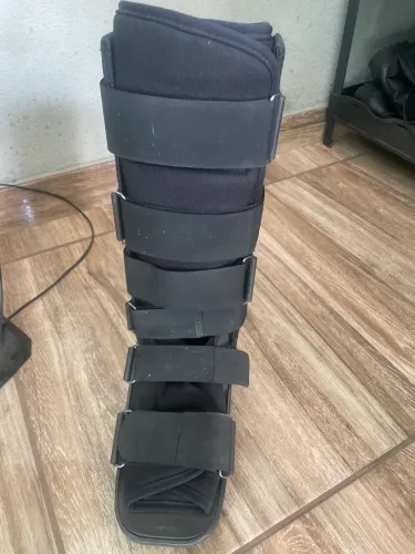 Bota imobilizadora longa