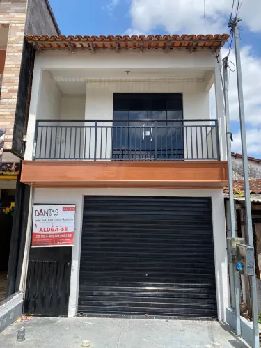 Prédio comercial. Rua irmã Adelaide, próx. Ao hotel durma bem.
