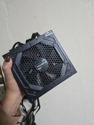 FONTE 750W GIGABYTE 80 PLUS GOLD FULL MODULAR
