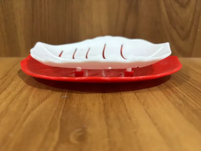 Saboneteira Portátil Dupla Camada Formato Folha (Branco/Vermelho)