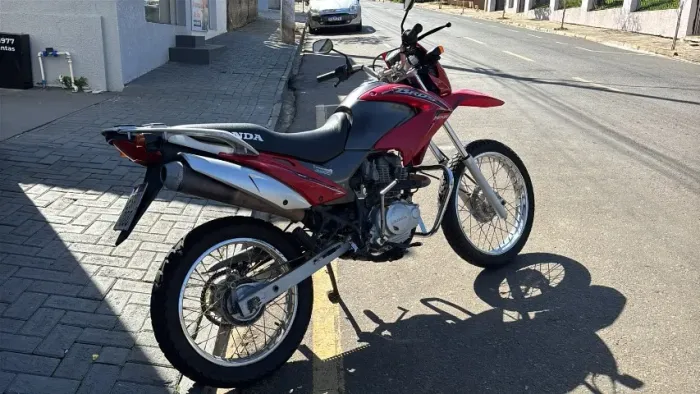 Honda Bros 150 - Conservada, pronta para andar
