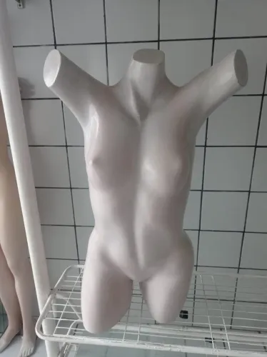 Manequins