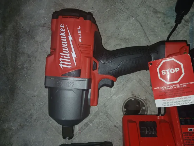 Parafusadeira milwaukee nova