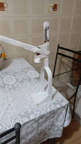 Máquina de fechar garrafas