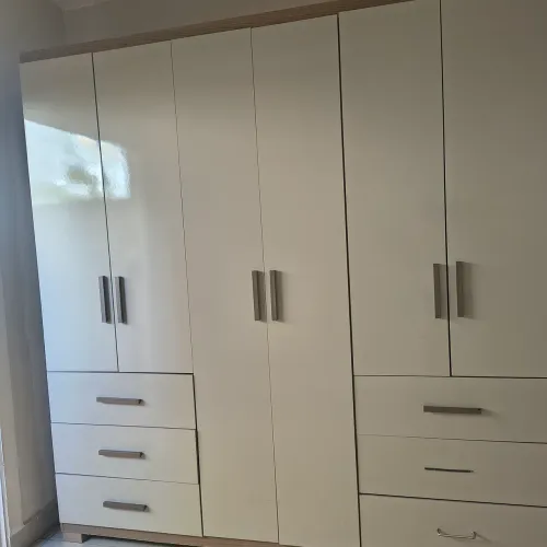 Vendo guarda roupa