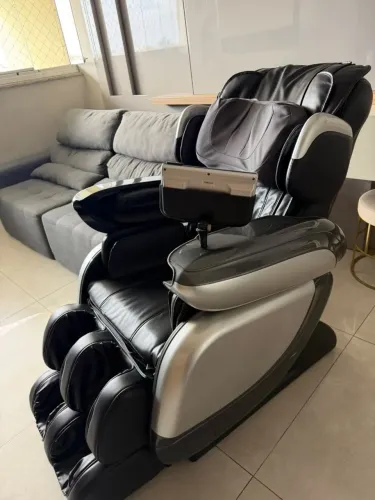 Vendo POLTRONA MASSAGEADORA