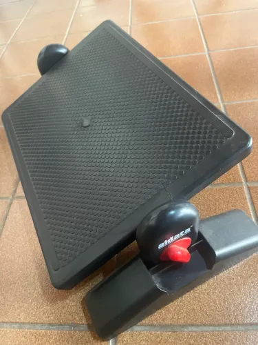 Apoio de Pés Ergonômico Regulável Antiderrapante - Barato