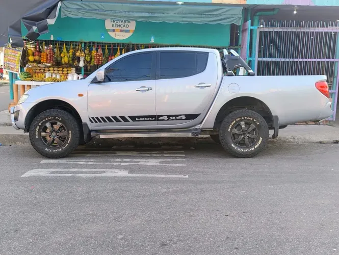 Mitsubishi L200 Triton GLX 3.2 CD TB Int.diesel MEC 2013