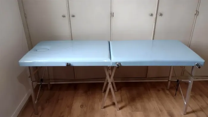 Maca Dobrável Portátil ArtPuff Brasil Azul Oceano para Estética e Massagem