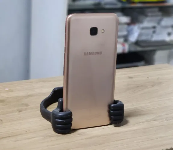 Samsung J4 core 16GB