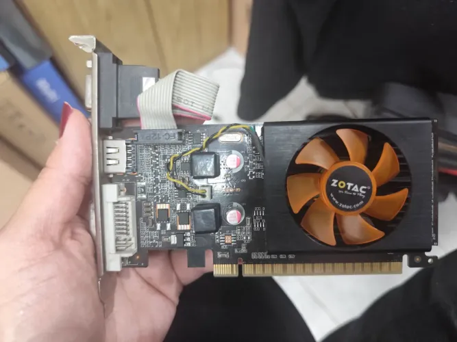 Placa de Vídeo GT210 1Gb