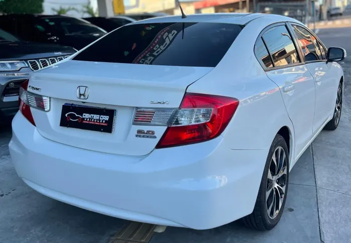 Honda Civic Sedan LXR 2.0 Flexone 16V Aut. 4P 2016