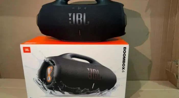 JBL Boombox 4