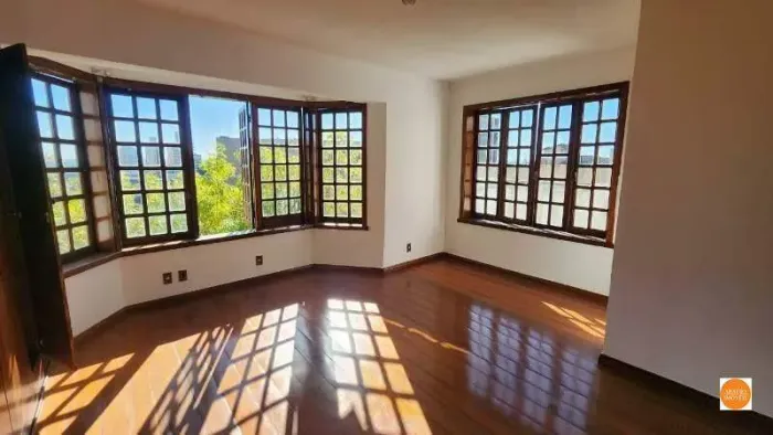 Casa para Locação 378 m² | 4 Quartos | 2 Pavimentos | Santa Lúcia Belo Horizonte/MG