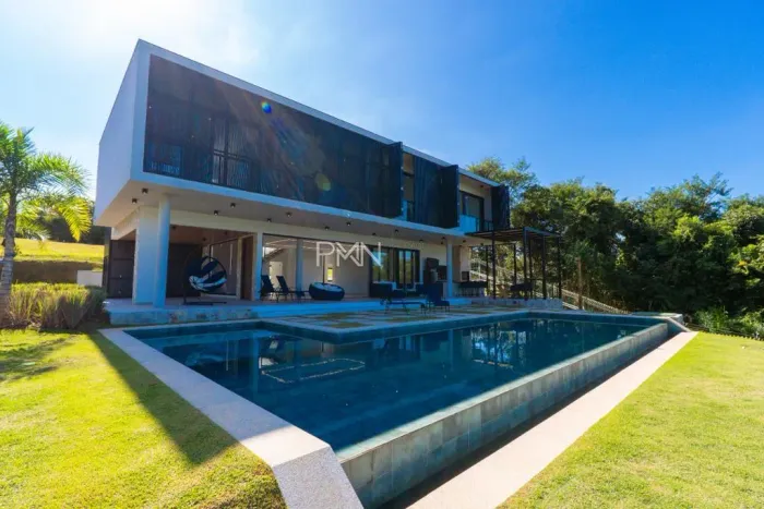 Casa à venda na Fazenda Serra Azul em Itupeva, com 5 suítes, com 504.73 m²