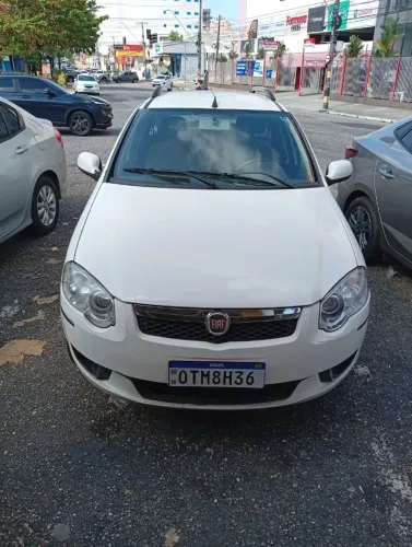 Fiat Palio Week. Attractive 1.4 Fire Flex 8V 2015