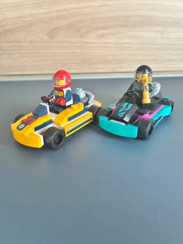 Lego set 60400