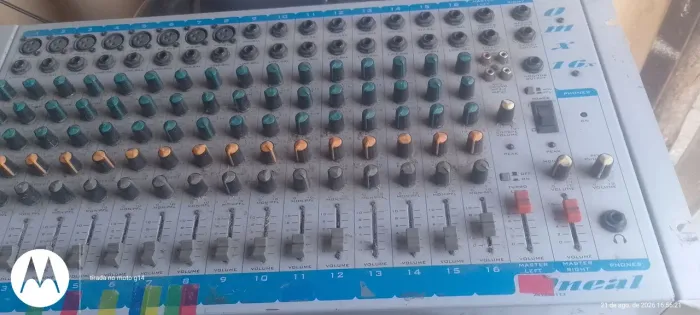Mesa de som 16canais