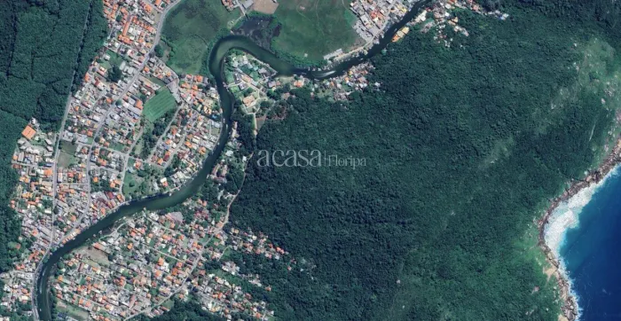 Terreno de 6.722 m² à beira da lagoa com projeto aprovado