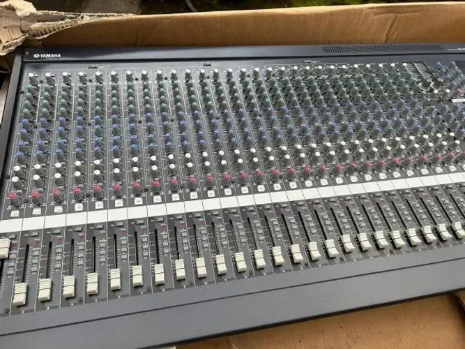 Mesa de Som Yamaha MG32/14 fx Pouquíssimo uso - Zerada!