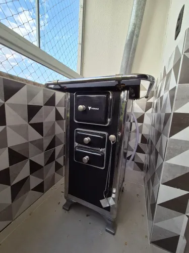 Vendo fogão a lenha n. 00 Venax preto