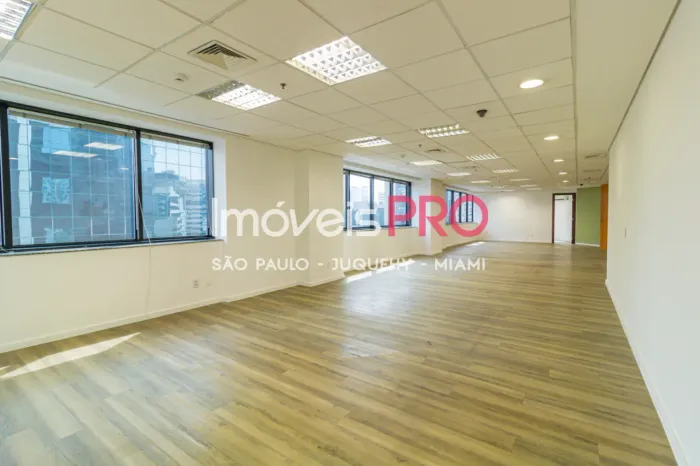 Conjunto comercial 290 m² 9 vagas de garagem na Vila Olímpia