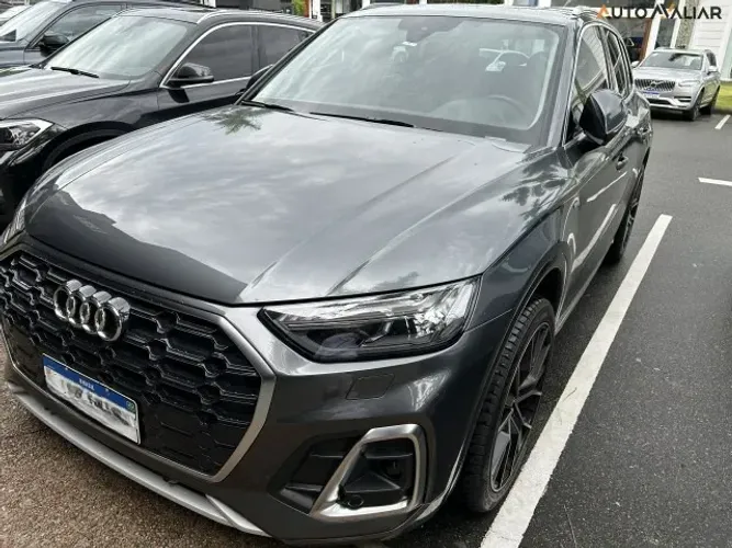 Audi Q5 S-line Black 2.0 TFSI Quat. S-tronic 2022
