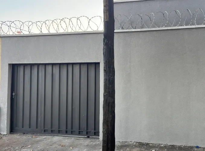 Vendo casa no setor Crimeia Oeste
