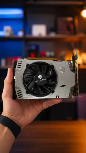 Placa de Vídeo RX 550 4GB - Ótimo Estado