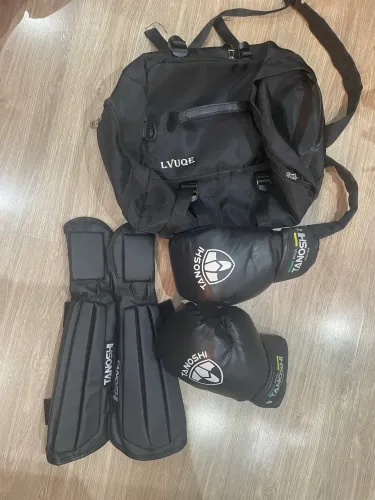 Kit muay Thai novo