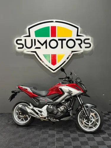 HONDA NC 750X RARIDADE RARÍSSIMA IMPECÁVEL APENAS 6500KM SUL MOTORS 