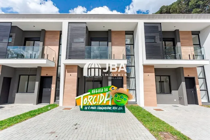 LINDO SOBRADO NO ALTO BOQUEIRÃO