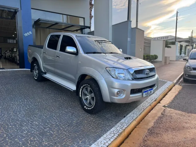 Toyota Hilux CD SRV 4X4 3.0 8V 116cv TB Diesel 2008