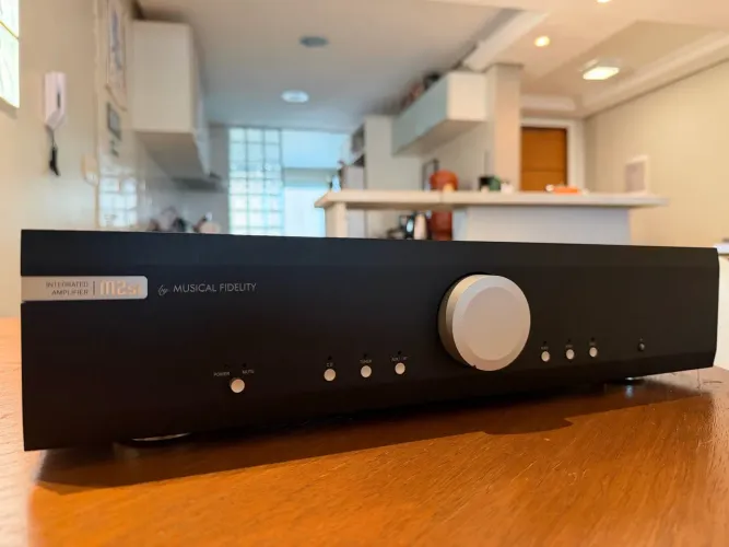 Amplificador integrado Musical Fidelity M2si