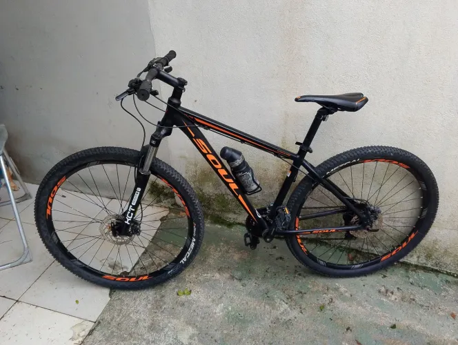 Uma bicicleta 