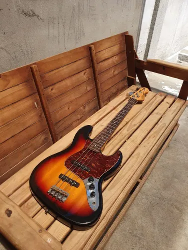 Baixo Vitange V9 4c (fender ,Sire v7 ,v3 )