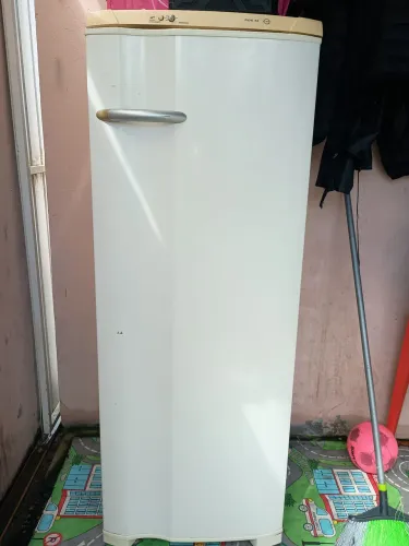 Vendo geladeira