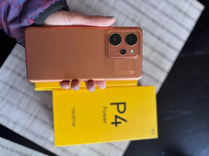 CELULAR HEALME 256 GB BATERIA 10 MIL AMPERES.