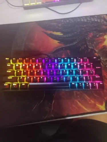 Teclado mecânico 60%