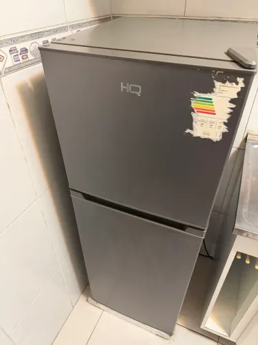 Geladeira 150L 127V Preta e Prata Marca HQ