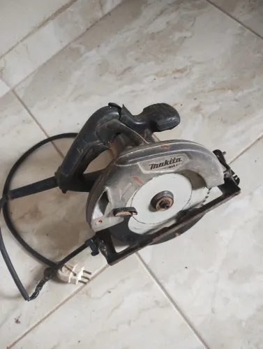Serra circular makita