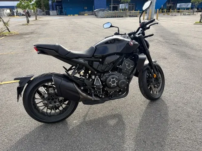 Honda CB 1000R Black Edition 2023 - 5.800 km