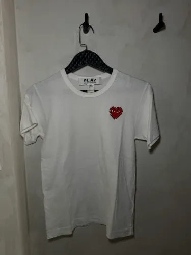 Camiseta branca CDG tamanho XXS