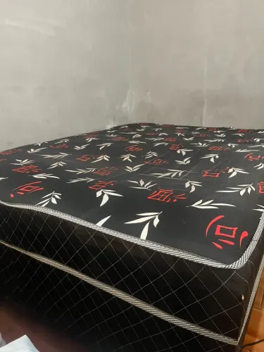 Cama de casal nova