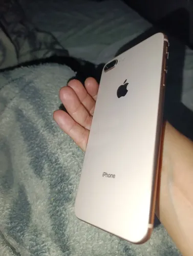 Celular sem marcas de uso