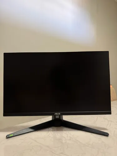 Monitor Asus Tuf Quad