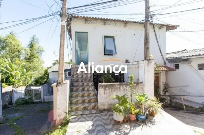 Apartamento de 2 dormitórios para alugar no bairro Vila Assunção em Porto Alegre, com apro