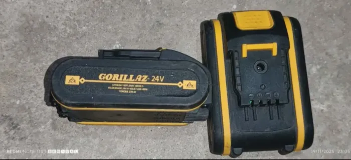 Bateria parafusadeira semi nova