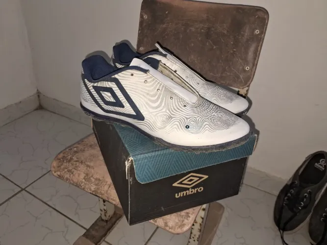 Chuteira Society úmero leia o anúncio