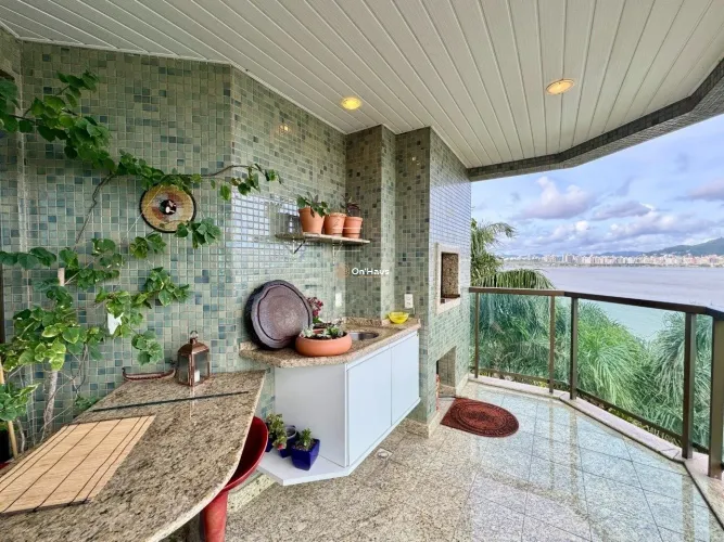 Apartamento à Venda com 2 dormitórios - 130m² R$ 2.350.000,00 - Coqueiros - Florianópolis/
